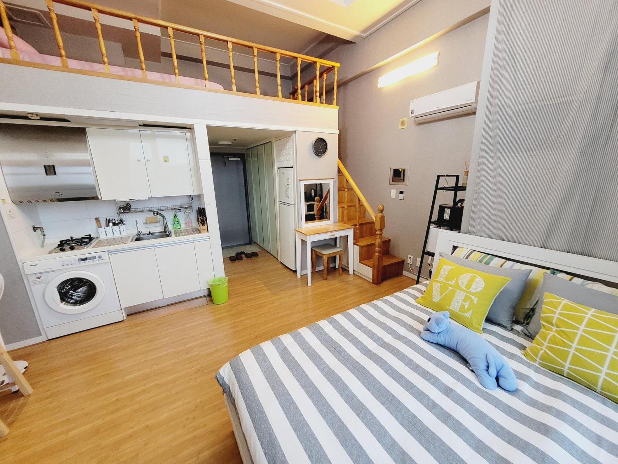 דירות סיאול Travel House חדר תמונה