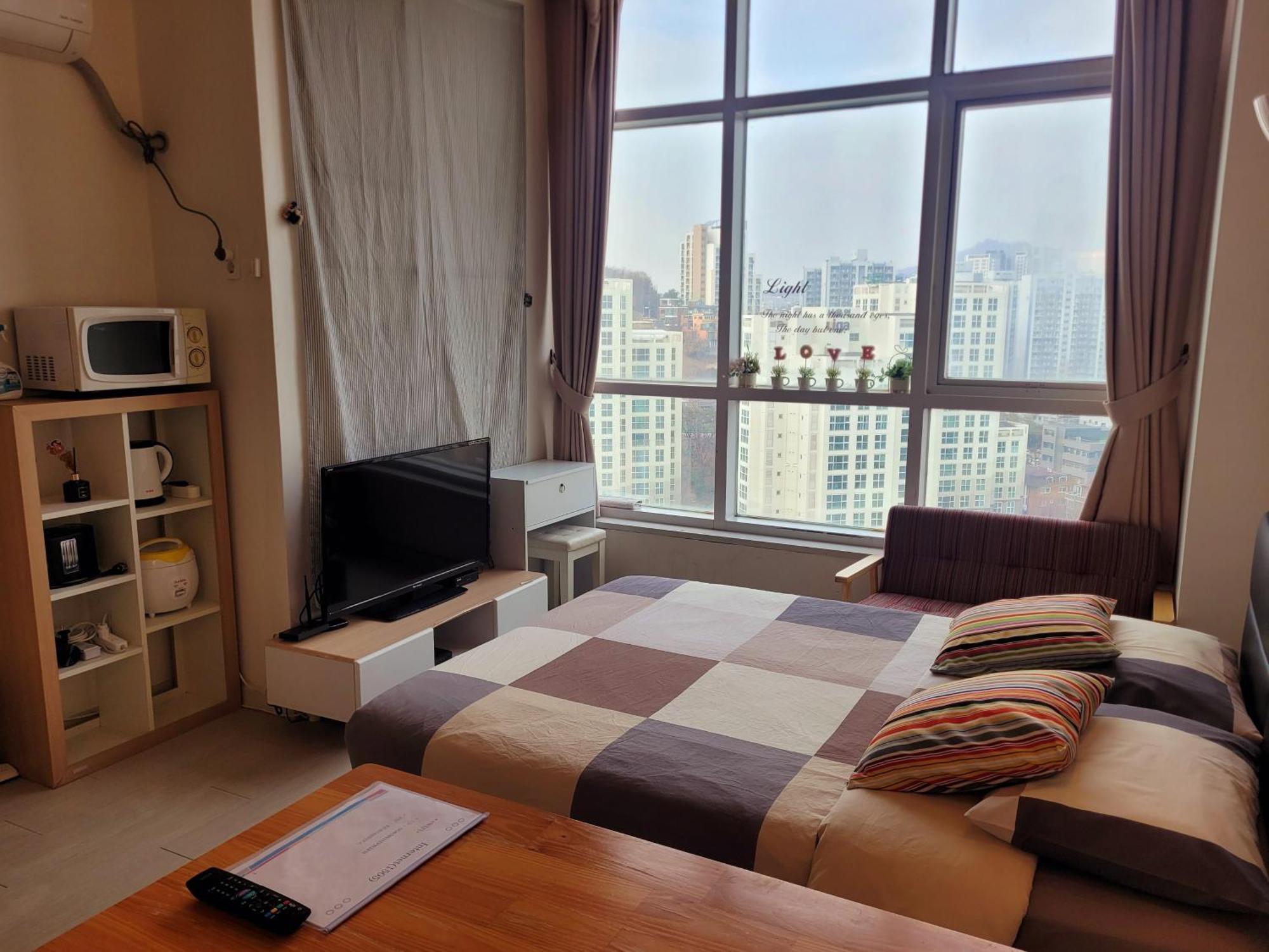דירות סיאול Travel House חדר תמונה