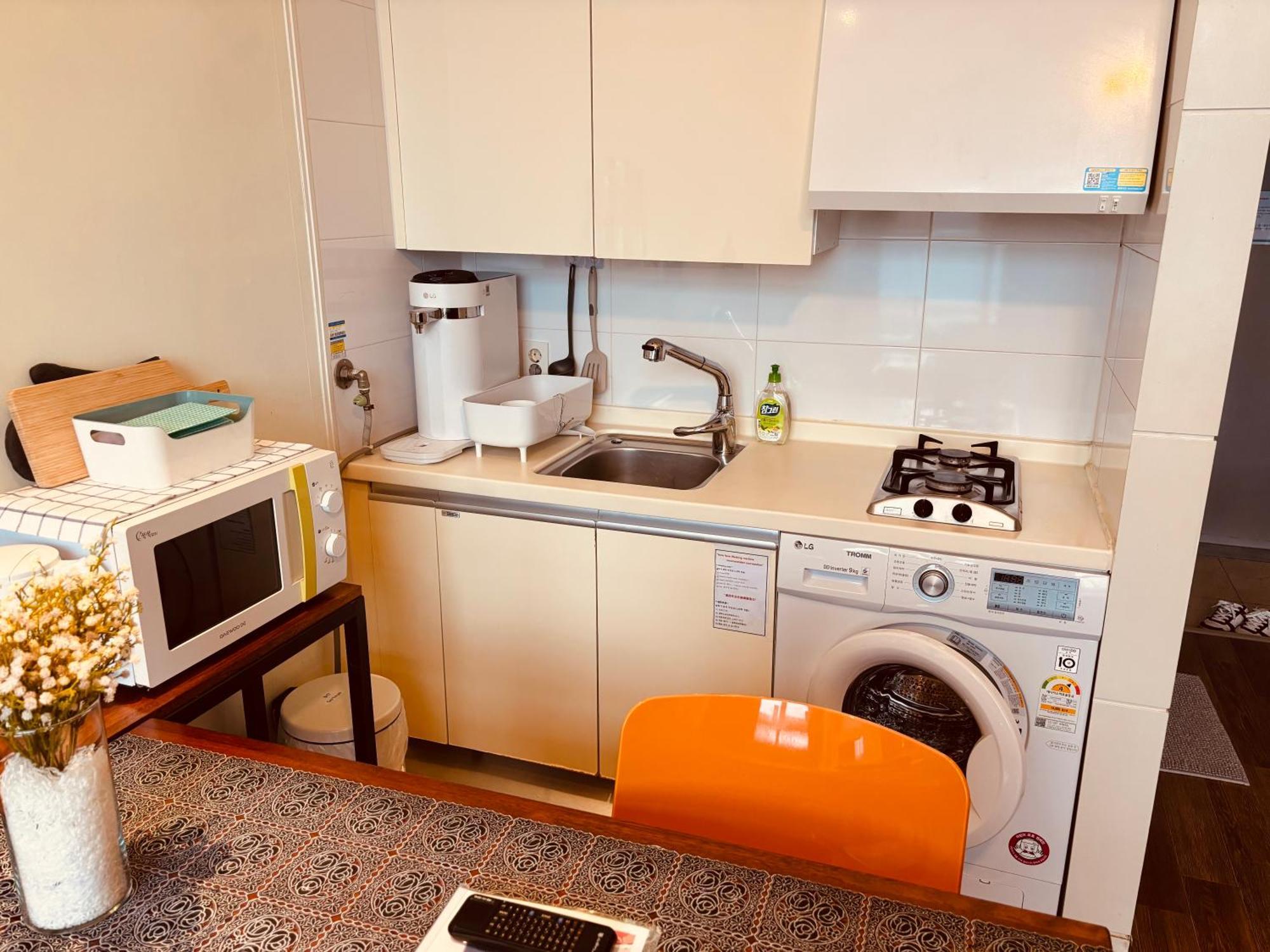 דירות סיאול Travel House חדר תמונה